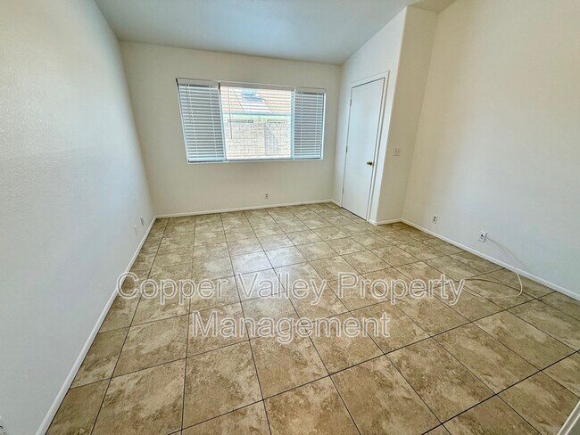 Building Photo - 8936 W John Cabot Rd