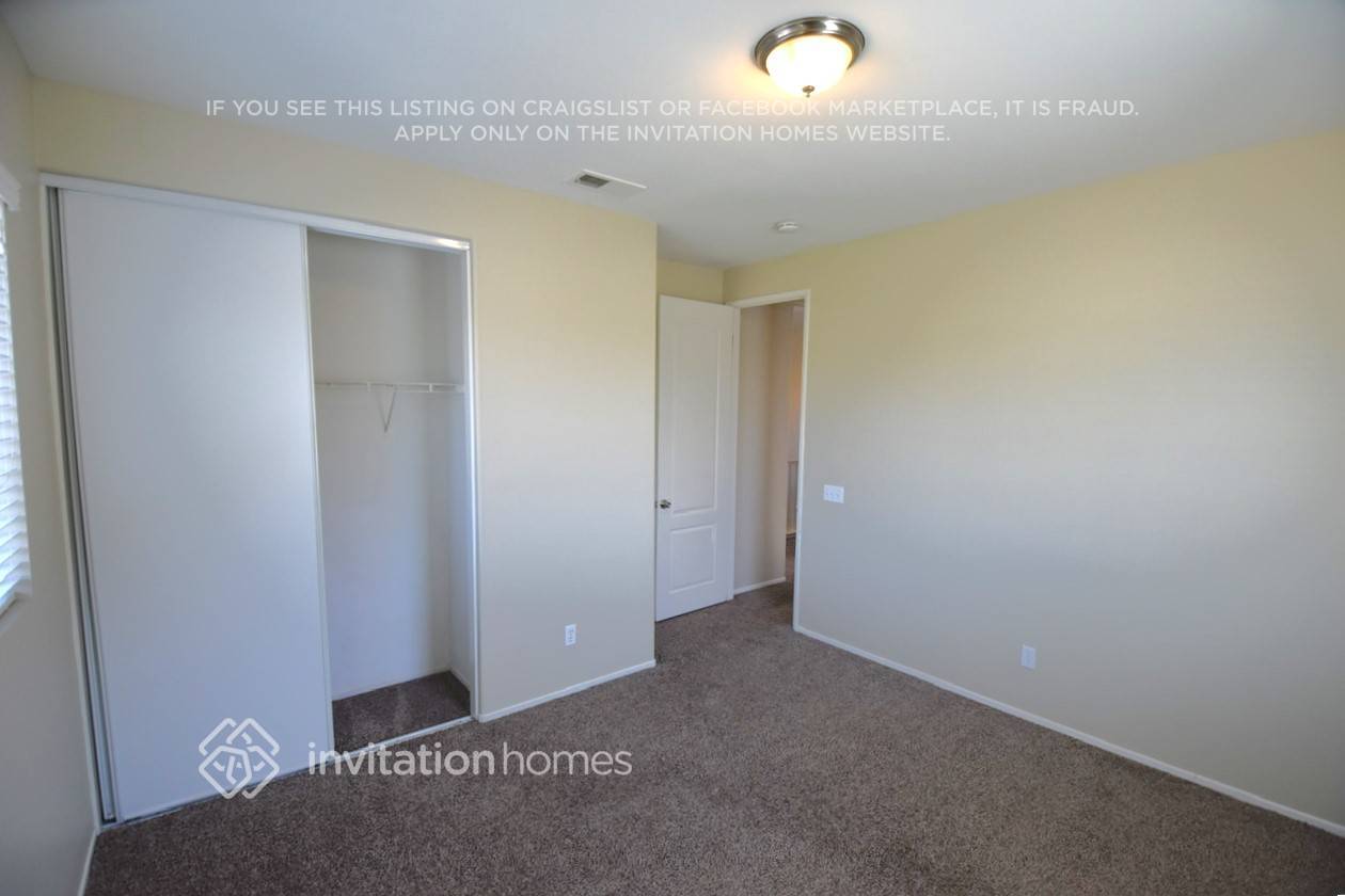 Building Photo - 1956 Montanra Ln