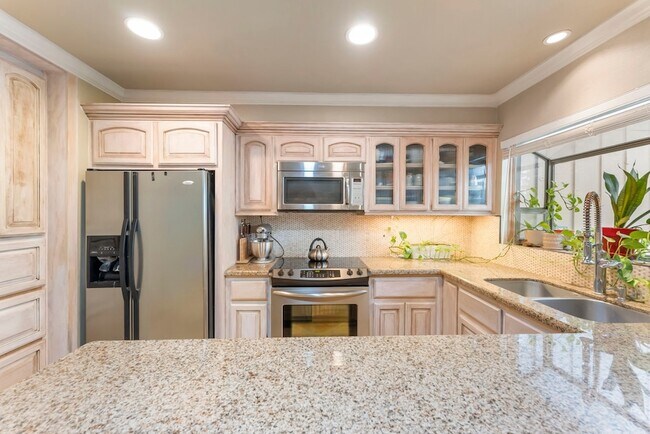 Building Photo - 2209 W Settler's Way