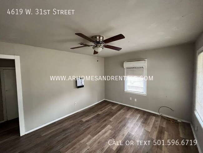 Building Photo - 4619 W 31st St