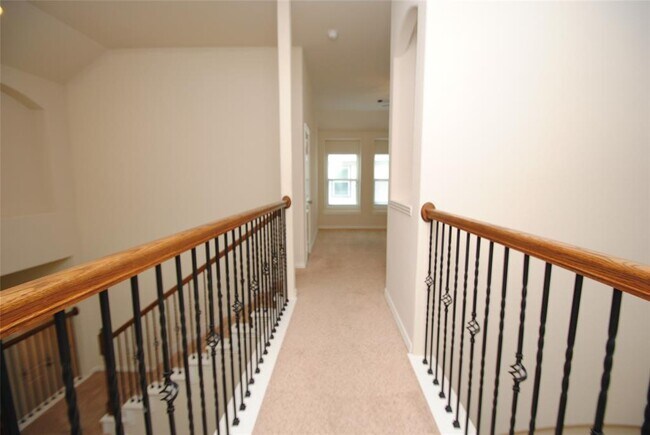 Building Photo - 4803 Basil Clear Trail