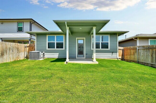 Building Photo - 121 Fairfax Ave