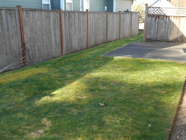 Building Photo - Beautiful 3 Bedroom, 2 Bathroom Home on Samish Hill!