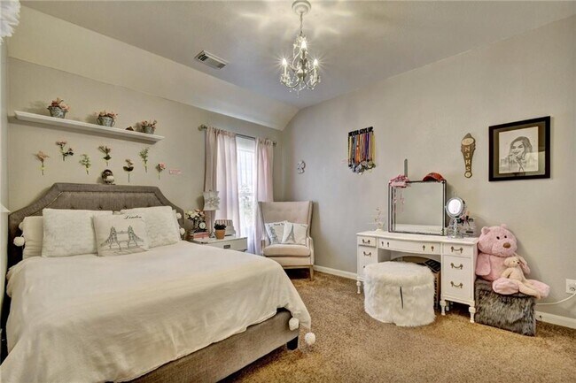 Building Photo - 2830 Stonecreek Pl
