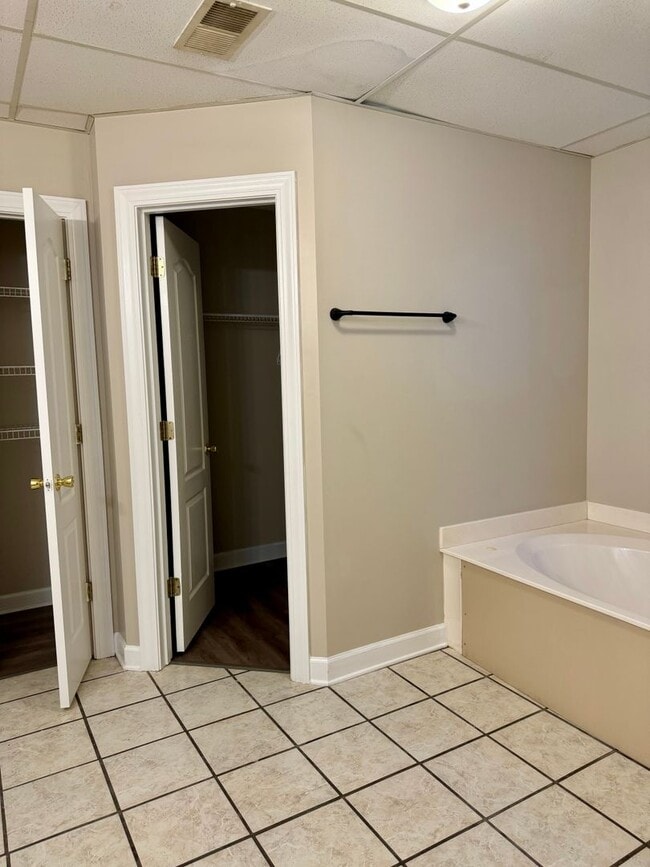 Building Photo - 281 Foxworth Dr
