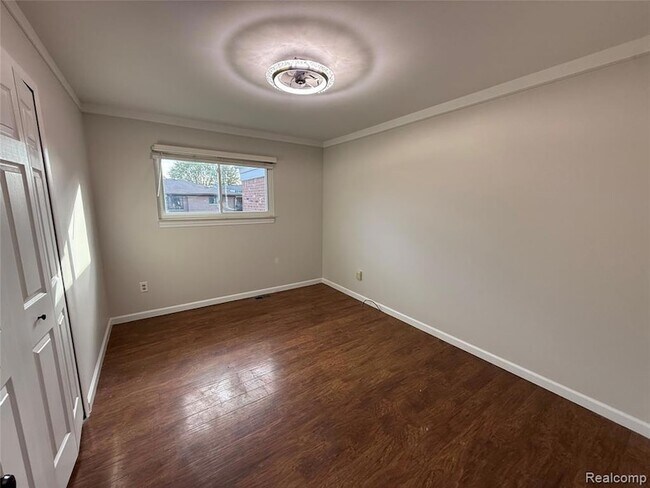 Building Photo - 2308 Kipling Dr