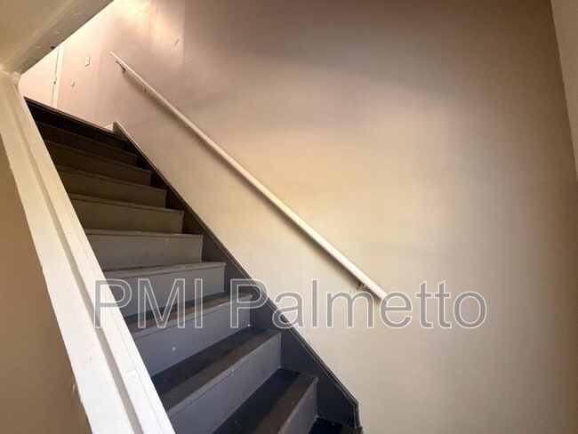 Building Photo - 1919 Tall Pines Cir