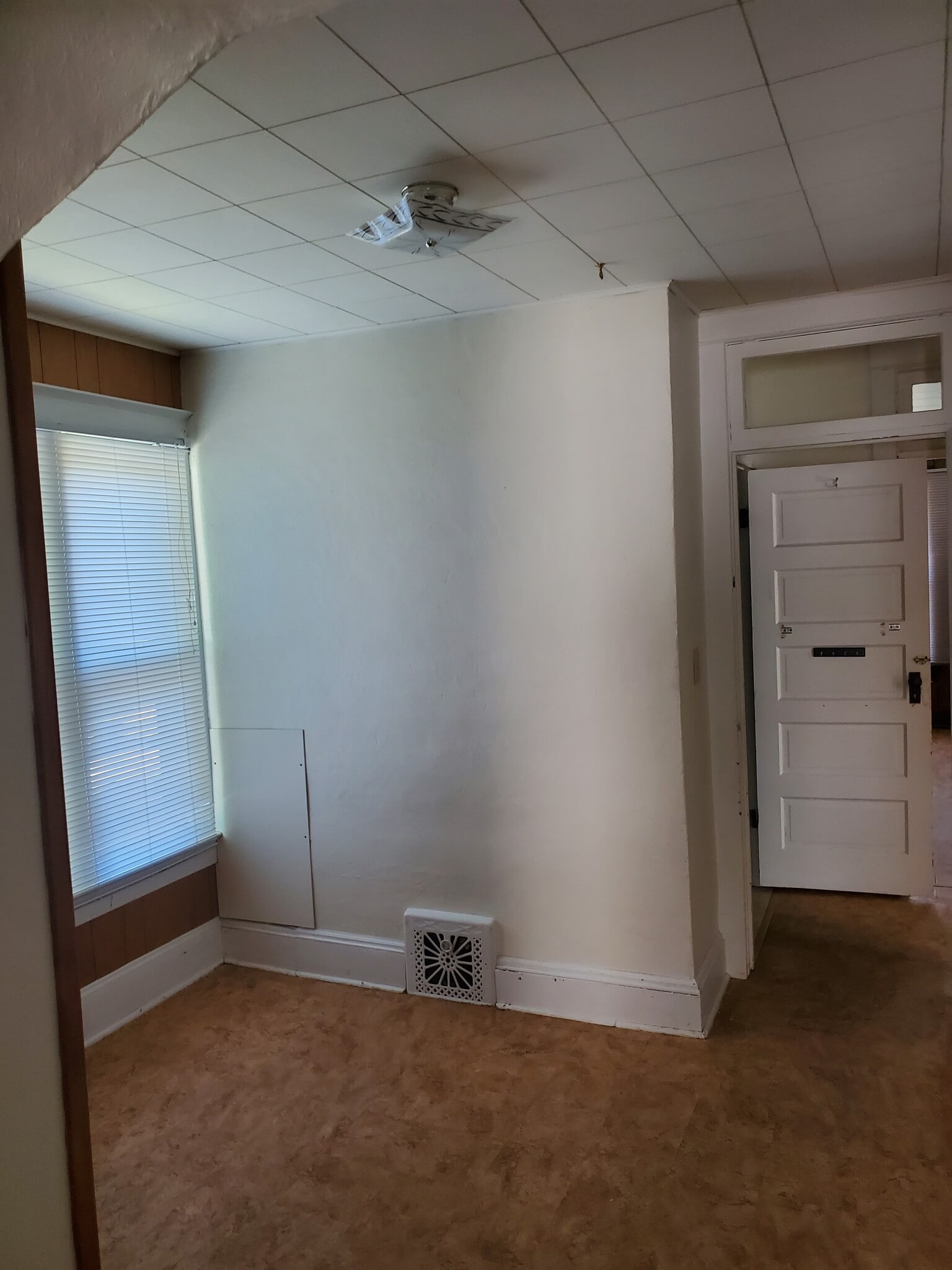 Bed 3 - 707 6th Ave
