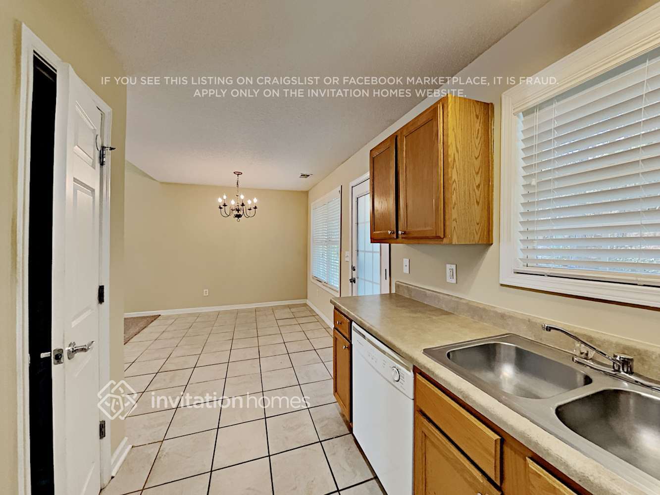 Building Photo - 236 Bainbridge Cir