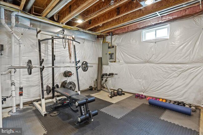 Building Photo - 20970 Branchwood Ct