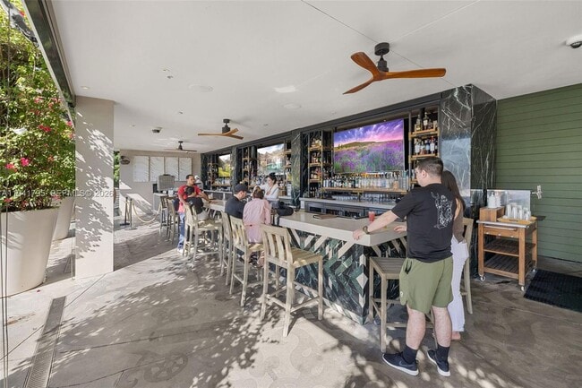 Building Photo - 1100 West Ave