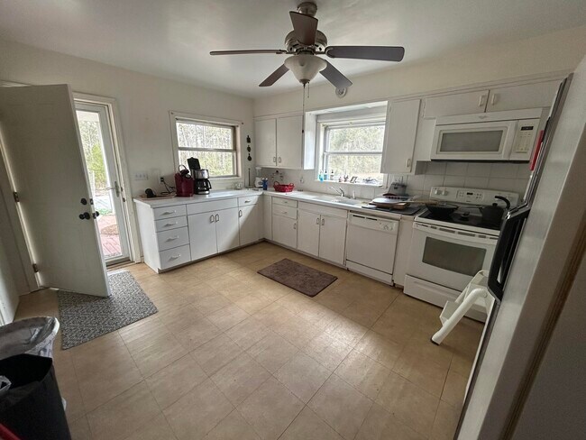 Building Photo - 7151 Co Hwy 280