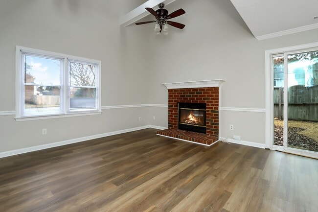 Building Photo - 101 Kingsbridge Ln