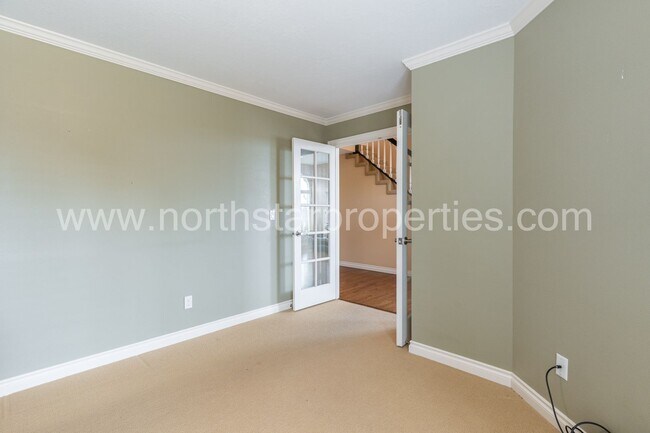 Building Photo - 16754 Quail Ct
