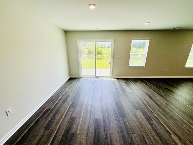 Building Photo - 809 Rivas Ct