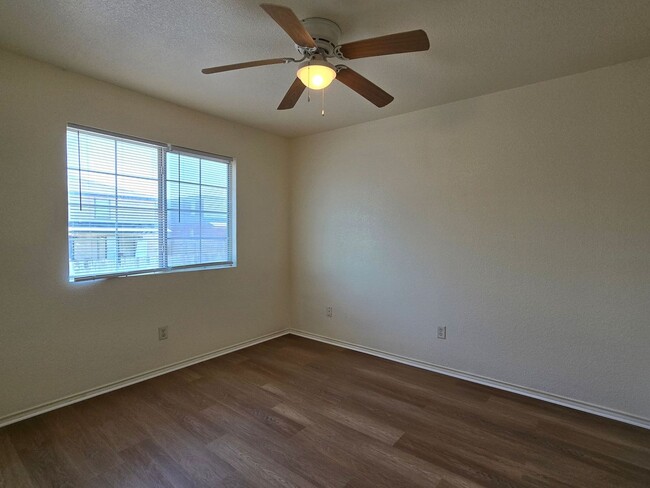 Building Photo - 3406 Zephyr Rd