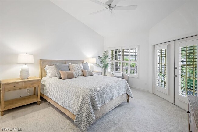 Building Photo - 433 2nd St S