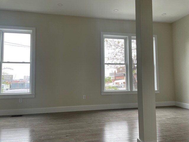 Building Photo - 34 Pembroke St