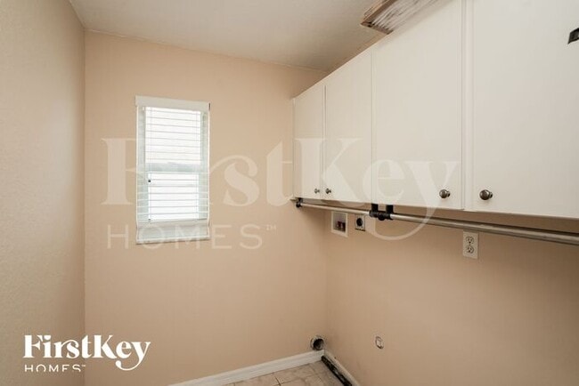 Building Photo - 1410 Alexander Way