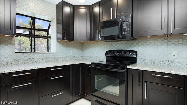 Building Photo - 1545 Oyster Catcher Point