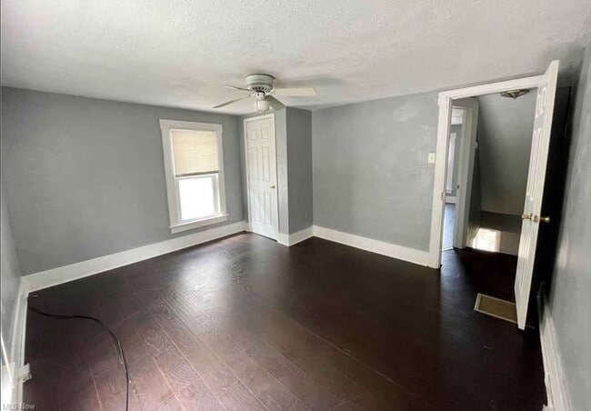 Building Photo - 1038 Clifton St
