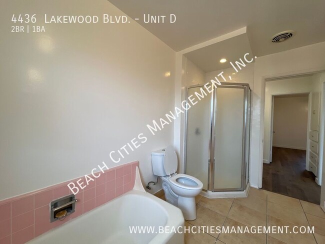 Building Photo - Lovely 2 Bedroom Apartment… Waiting for Yo...