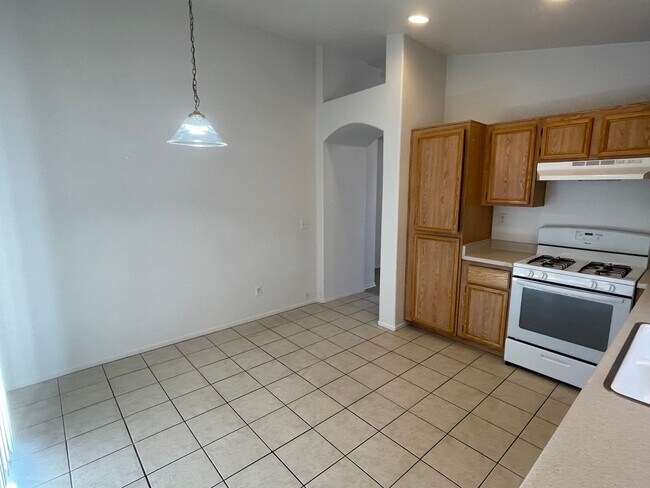 Building Photo - Adelanto Home-3 Bedrooms,2 Bathrooms, Laminate Floors, Indoor Laundry Room, Large Back Yard