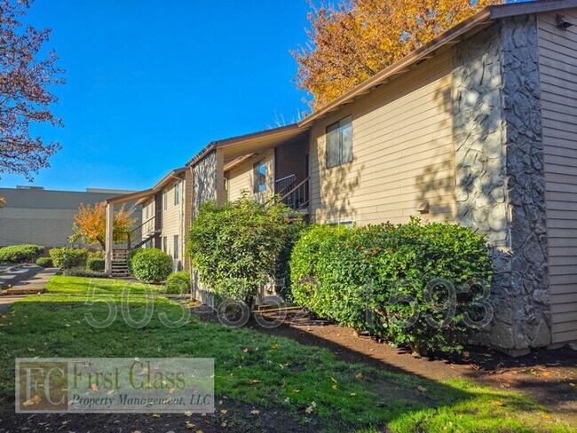 Building Photo - 20125 SW Tualatin Valley Hwy