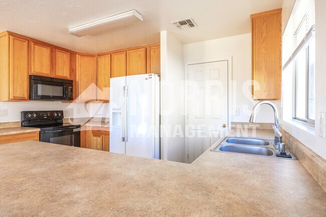 Building Photo - Spacious Home in Magic Ranch in Florence