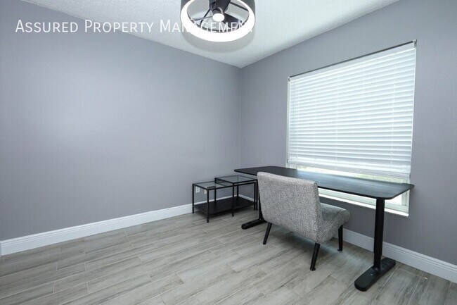 Building Photo - 9942 Dean Oaks Ct