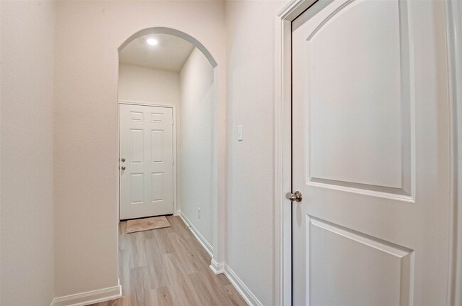 Building Photo - 28065 Irving Dr