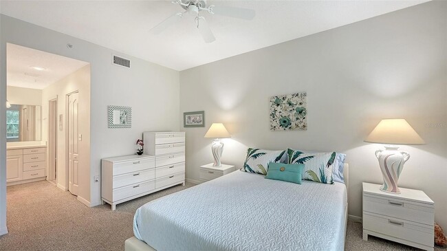 Building Photo - 8750 Olde Hickory Ave