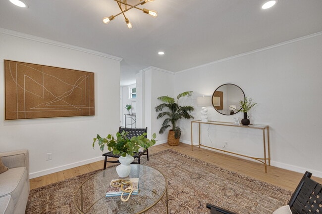 Building Photo - 5385 Reber Pl