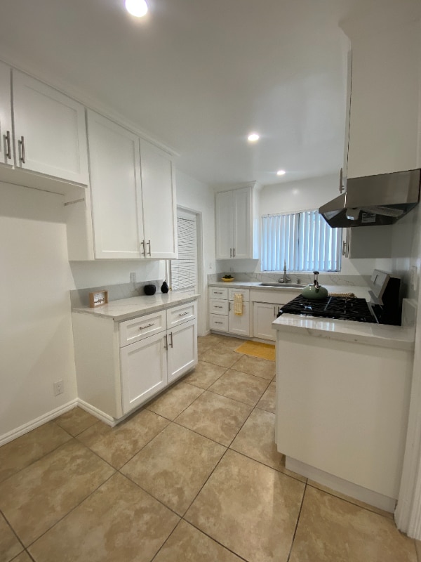 Building Photo - 283 S El Molino Ave