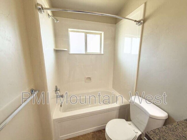 Building Photo - 2119 Orchard Pines Loop E