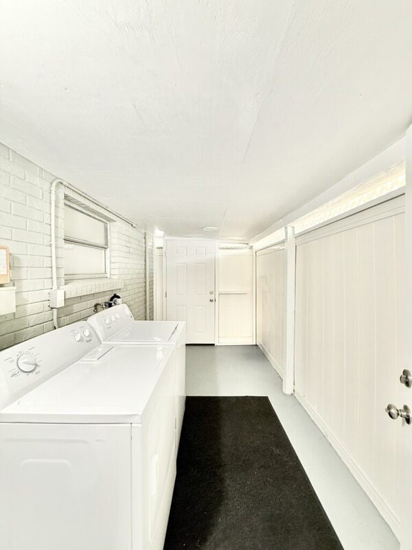 Building Photo - 1221 Jewel Ave