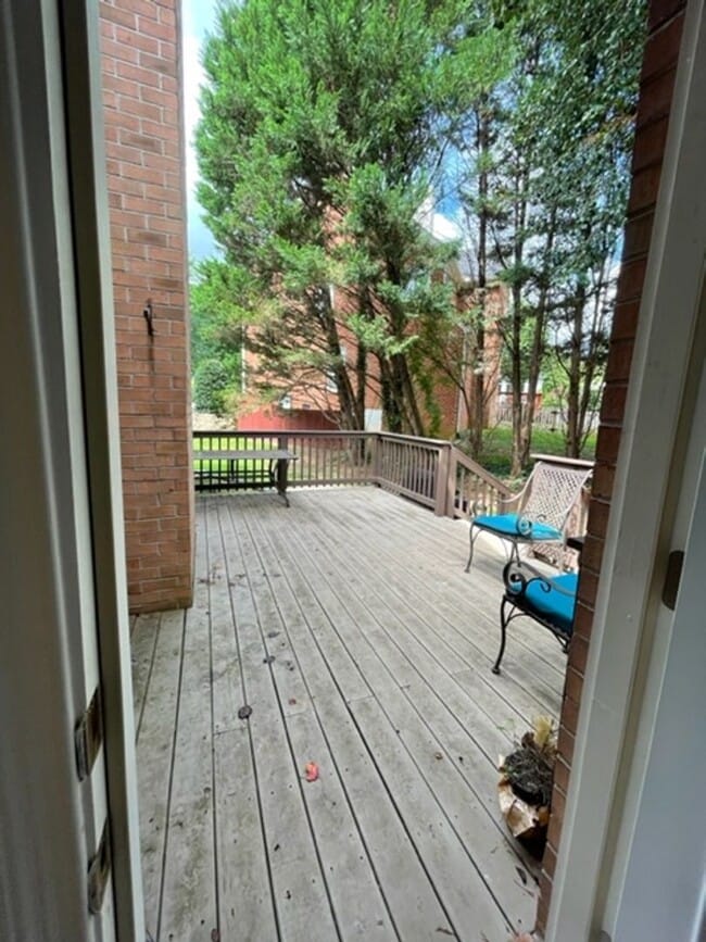 Building Photo - West Knoxville, Farragut 37934 - 4 bedroom, 3.5 bath, 2 Story Brick Home -Contact Debra Johnson (...