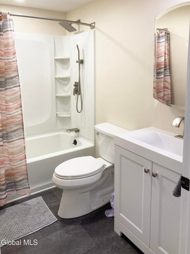 Building Photo - 157 Louden Rd