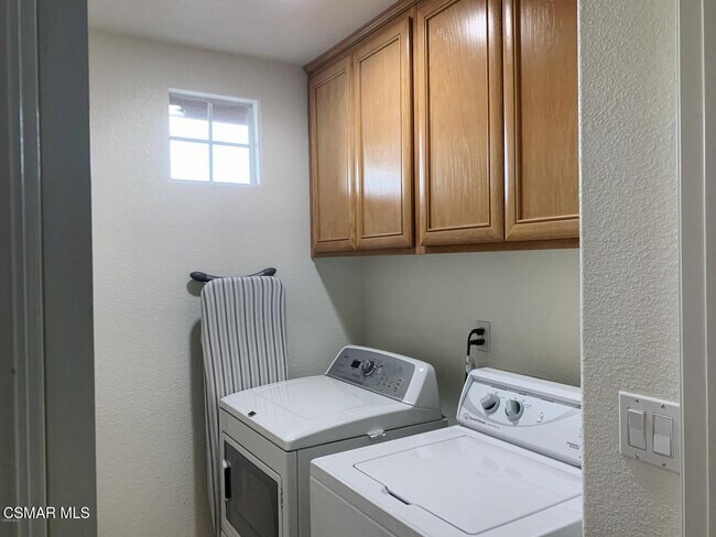 Building Photo - 657 Camino Del Sol