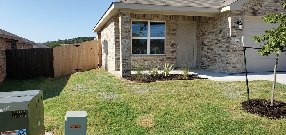 Building Photo - 115 Appalachian Trl