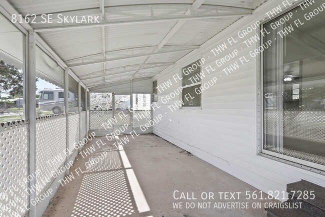 Building Photo - 8162 SE Skylark-