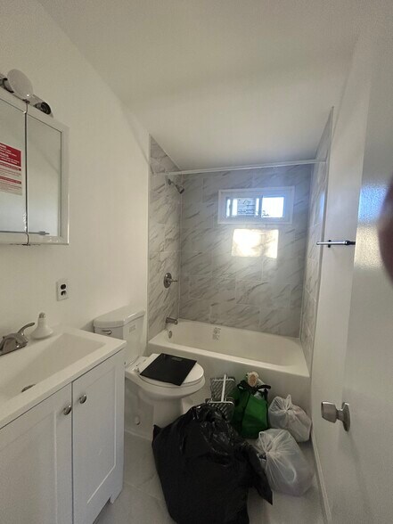 Building Photo - 24 Huron Ave