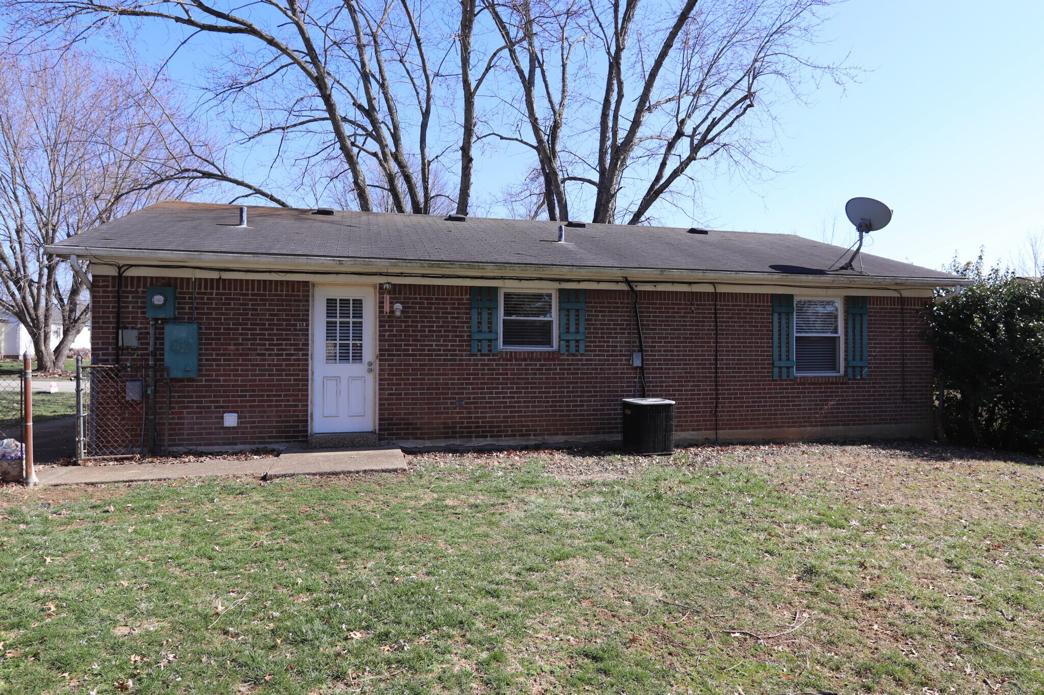 Building Photo - 6629 Ashbrooke Drive