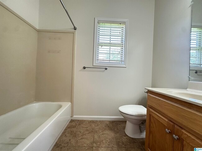 Building Photo - 114 Vann Cir