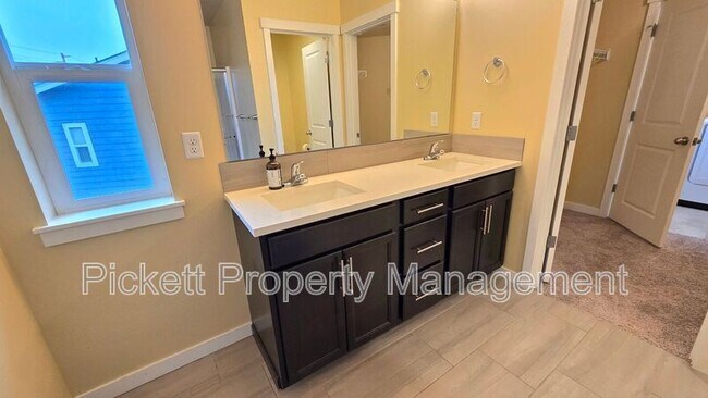 Building Photo - 2467 Schley Blvd