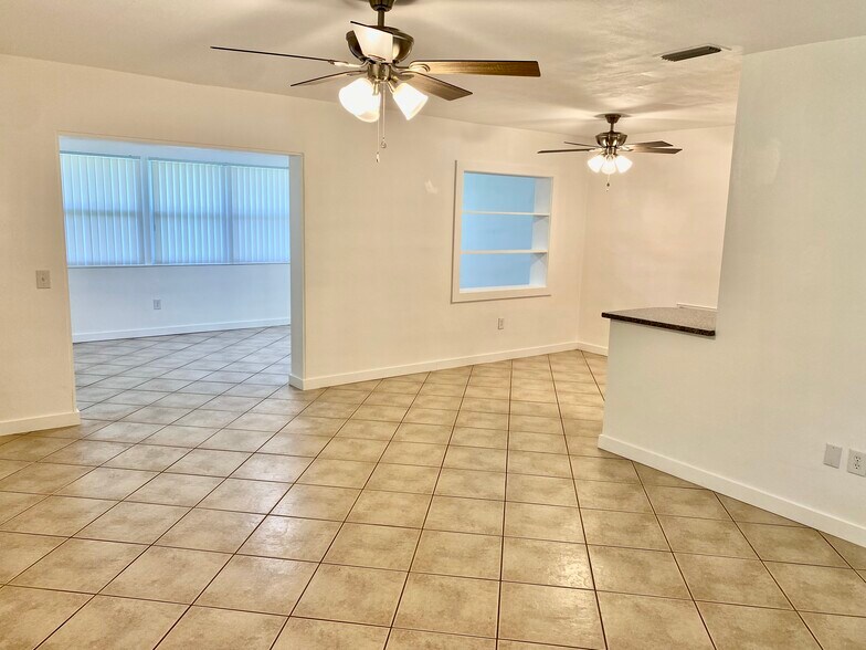 Building Photo - 1214 Eden Dr