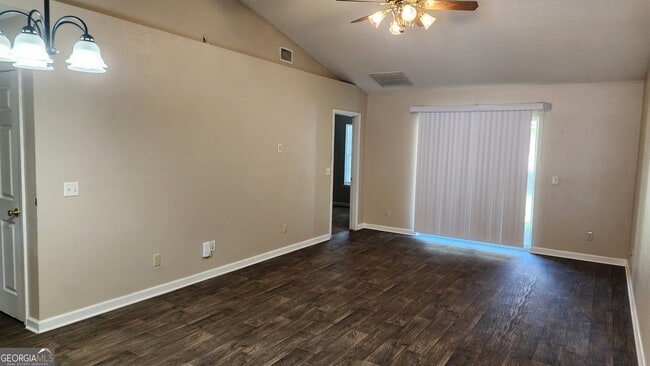 Building Photo - 405 S Ashley St