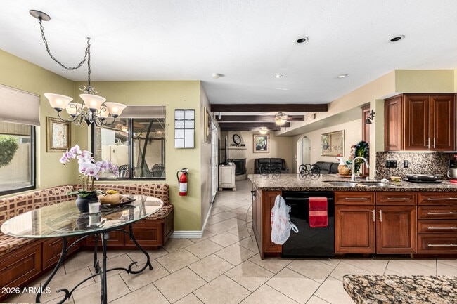 Building Photo - 11051 N 44th Ct