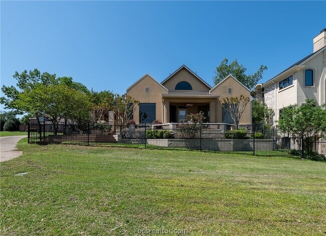 Building Photo - 4776 Stonebriar Cir