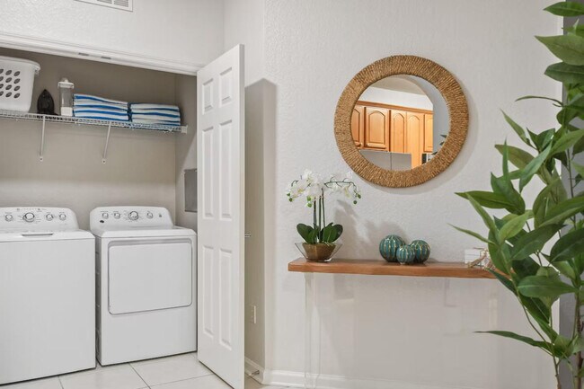 Building Photo - 4102 Breakview Dr